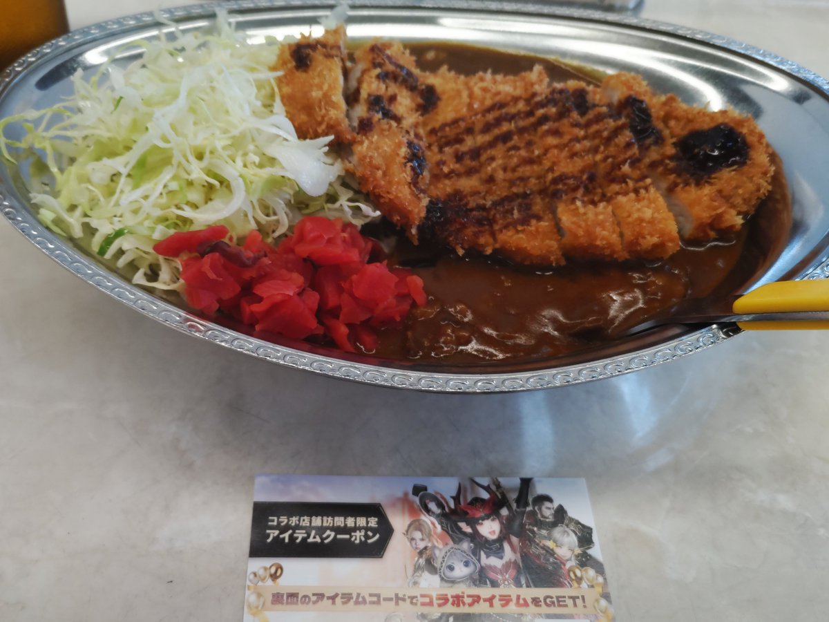 tintao5G's tweet photo. 周りの客がすべてがひっと民に見えます https://t.co/QHokp3GZbO