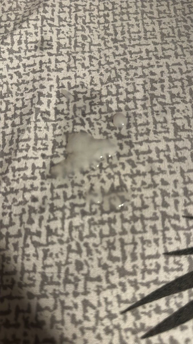 fuckingpipecker's tweet photo. Sneezed out 🤧 https://t.co/x32TXDFolr