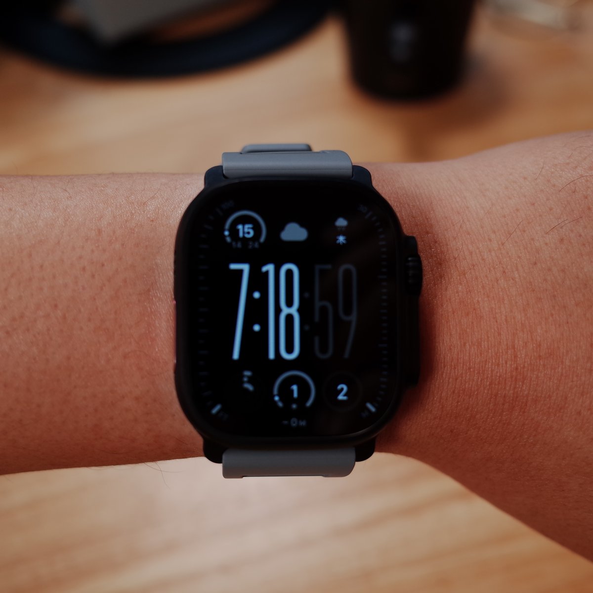 JournalApple's tweet photo. ⌚️今日のApple Watch

・Apple Watch Ultra 3 Black Titanium
・FKM mono Sport Band（グレー）
・モジュラーUltra 

今日は子どもの運動会なので
「パパっぽい落ち着き」と「スポーティさ」の両立を目指してみた！ https://t.co/12COX37olB