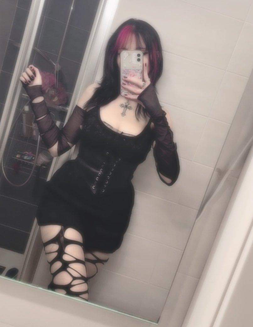 lu ₊˚⊹♡🦇 tweet media