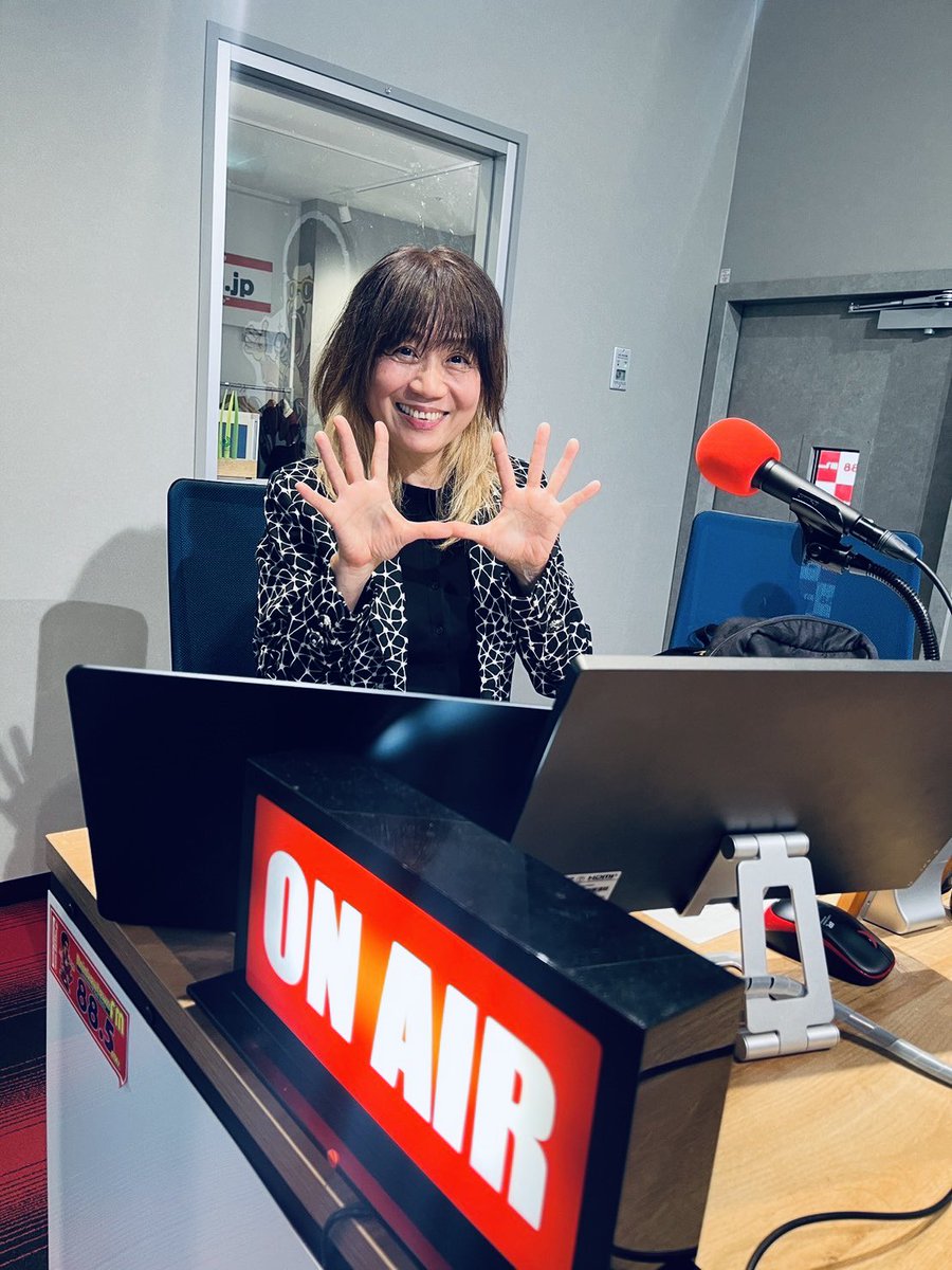 wrlabel_radio's tweet photo. レインボータウンFM
EMOTIONAL BEAT
〜田村直美の好きで何が悪い？〜

明日5/16(土) のテーマは
「大人になって好きになった食べものはなあに？きっかけも教えて～！」です。

メールはinfo@885fm.jp まで https://t.co/cmQLbyM5a8