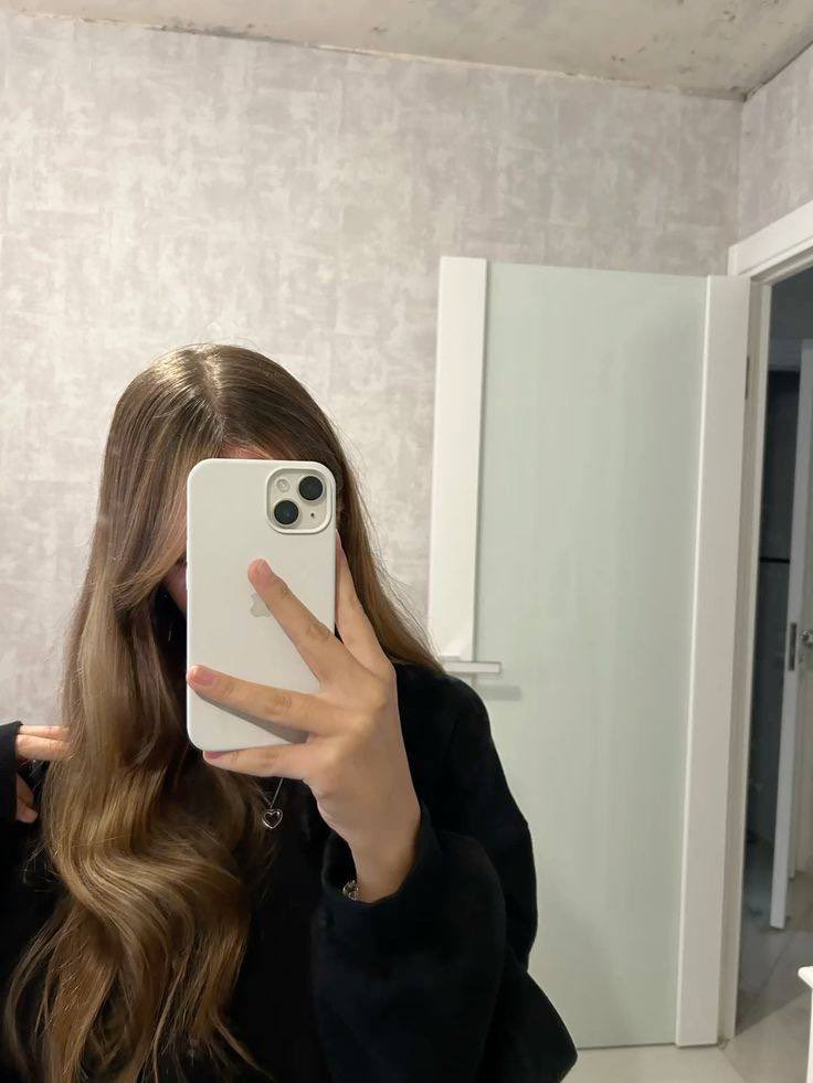 Alicya tweet media
