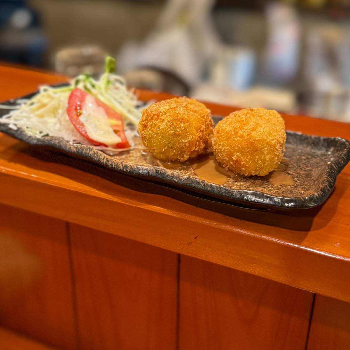 machisakegohan's tweet photo. 鯛めしを狙ってましたが店に入れず、アーケード街を外れた通りの小料理屋に入りました

#四国中国漫遊 #愛媛 https://t.co/pQ4pUEqbvK