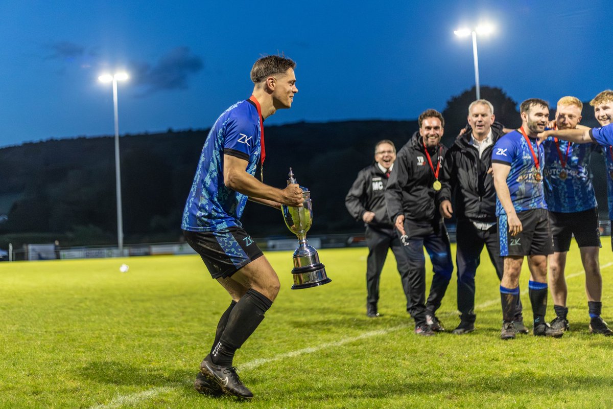 somersetcfl's tweet photo. Thank you to @mksimages for tonight’s photos! 

All photos will be available tomorrow 😍 https://t.co/fZZyNZshyA