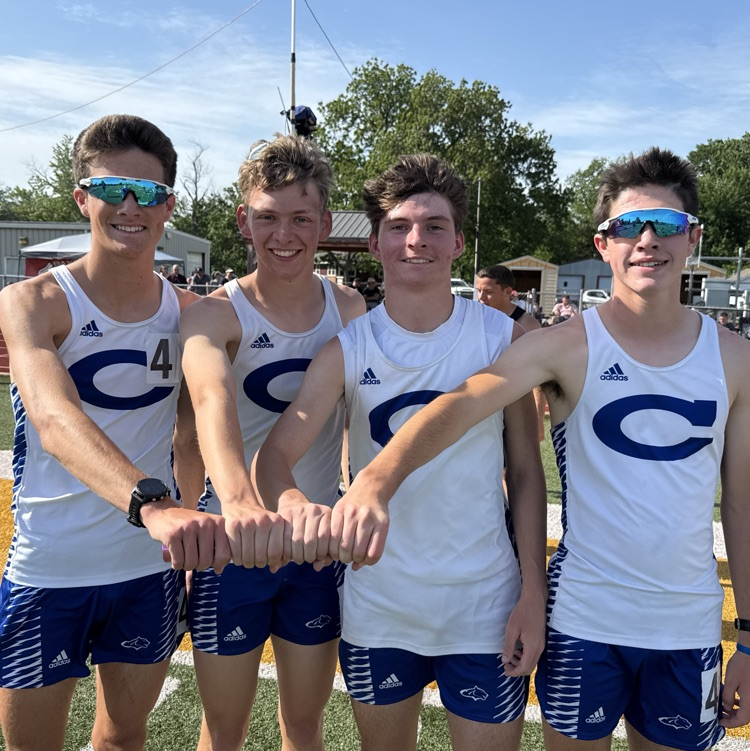 SMCschools's tweet photo. CNC champs in the 4x800 with a time of 9:01.06 🏆🔥 We are proud of you!! https://t.co/IFmvhESERd