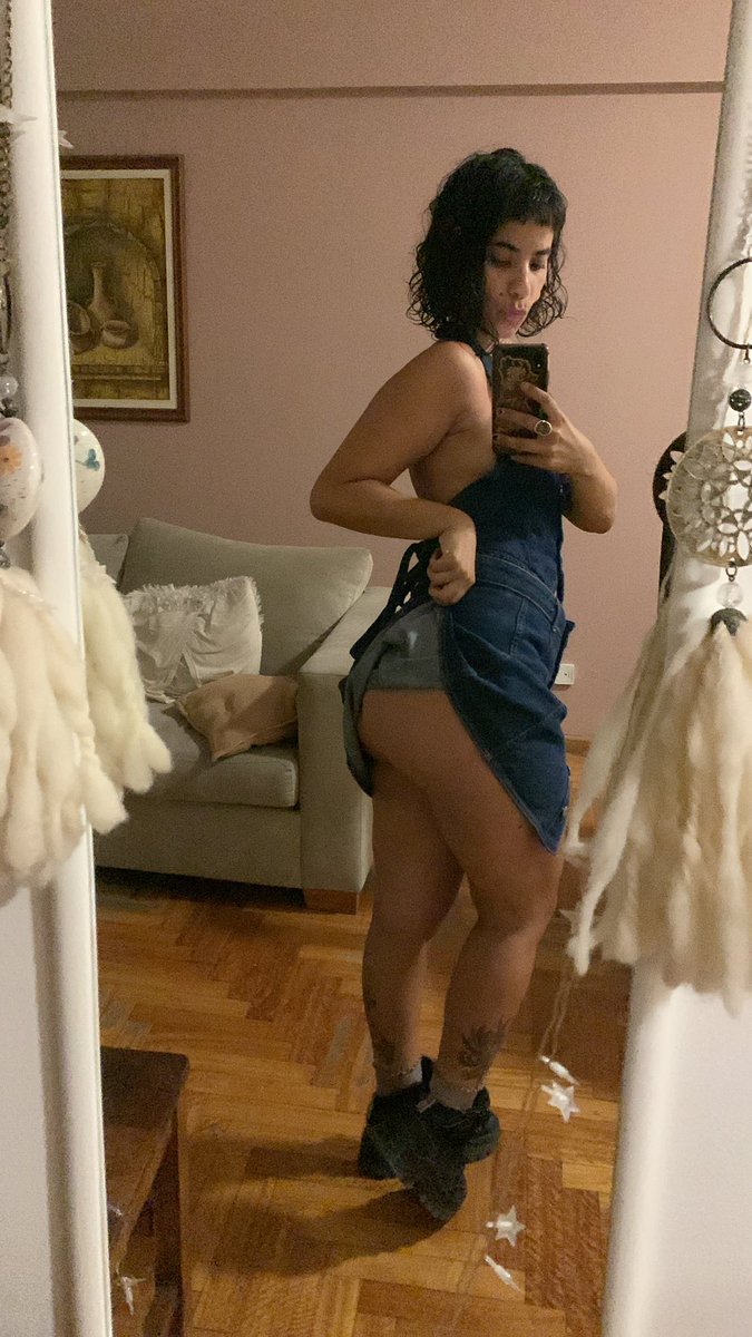 AlmendriScar's tweet photo. Would you fuck me? Chudai #ass #bigbooty #latina https://t.co/55KzlBN4gn