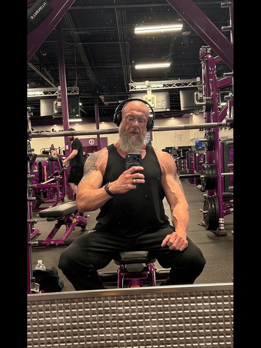 Daddy Deltz tweet media