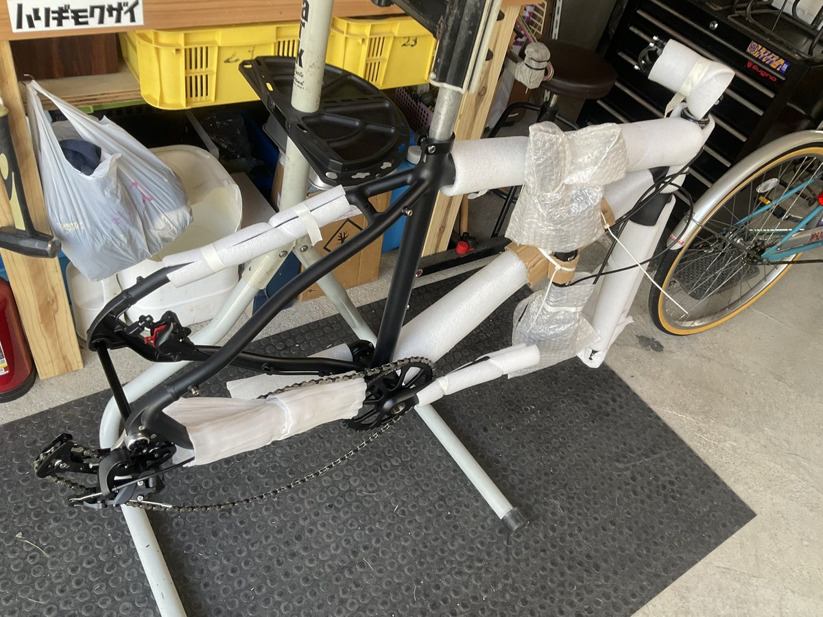 自転車取引中 どうもヒラタです！一目惚れしたというお客さんのWRATHが着荷しており