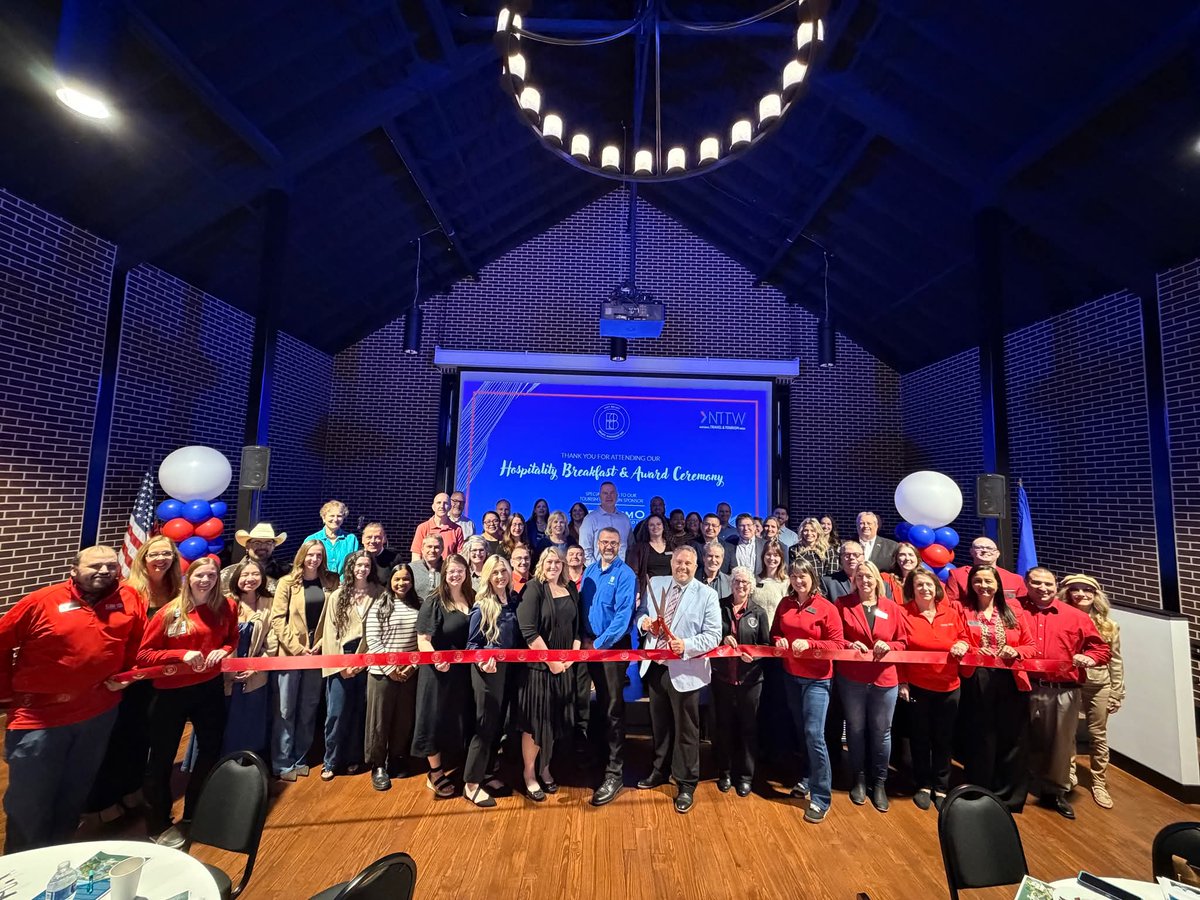 Home2Beloit's tweet photo. Proud to celebrate #NTTW26 with @VisitBeloit! 🥞🏆 Our team attended their Hospitality Breakfast &amp; Award Ceremony and the official ribbon cutting for their new event space, The 1914. We love being a part of this thriving tourism community! ✂️🎀 #VisitBeloit #Home2Suites #BeloitWI https://t.co/77keSa68Zm