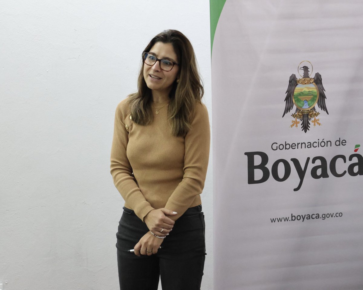 SecSocialBoyaca's tweet photo. Por eso, desde la Secretaría participamos en el Taller Caja Púrpura, fortaleciendo herramientas para una atención más humana y efectiva en los territorios. https://t.co/70t823F5no