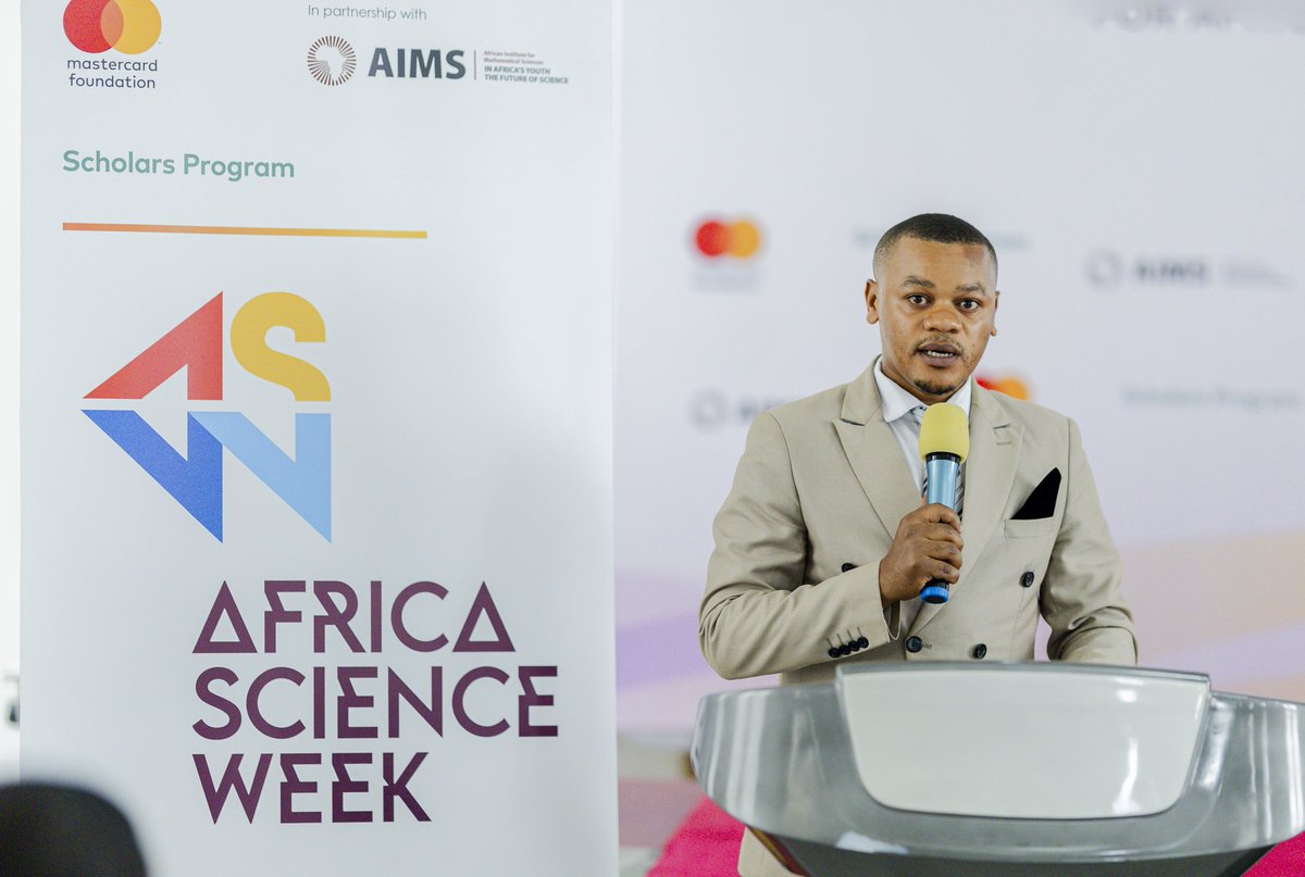 DanielNIZERE's tweet photo. Honored to participate in the @AIMS_Rwanda Alumni-led Africa Science Week launch today and moderate two powerful panels:
🔬 How Africa’s youth can harness science without laboratories
📚 Who gets left out? Equity, access &amp; inclusive science classrooms https://t.co/RVudNPjCUm