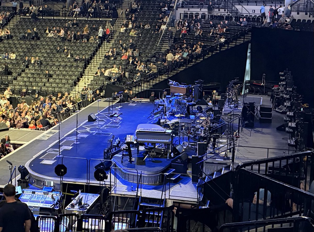Billboard Chart Guy tweet media