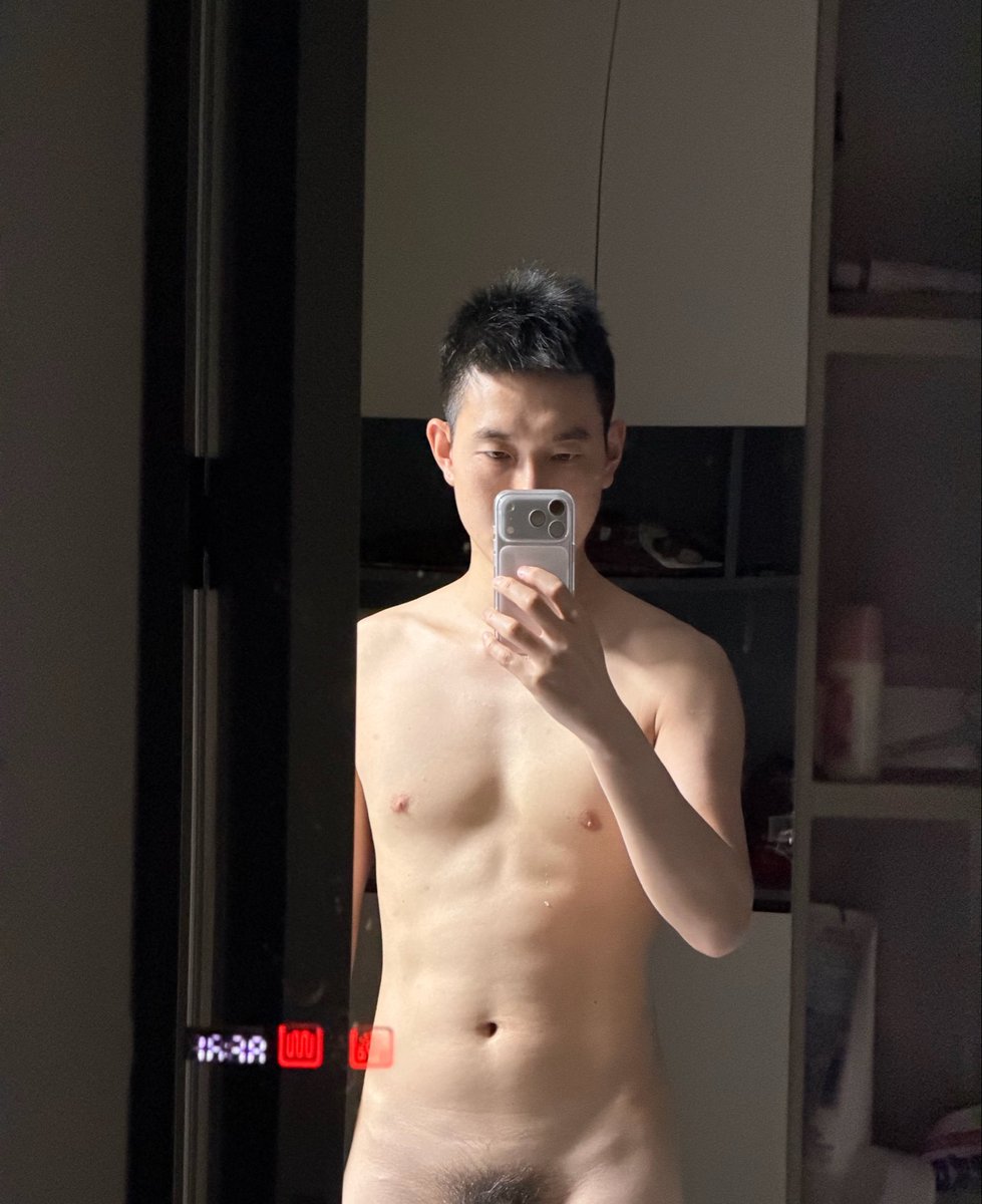 弯的Chen tweet media