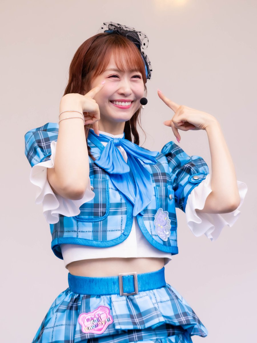 学生A tweet media