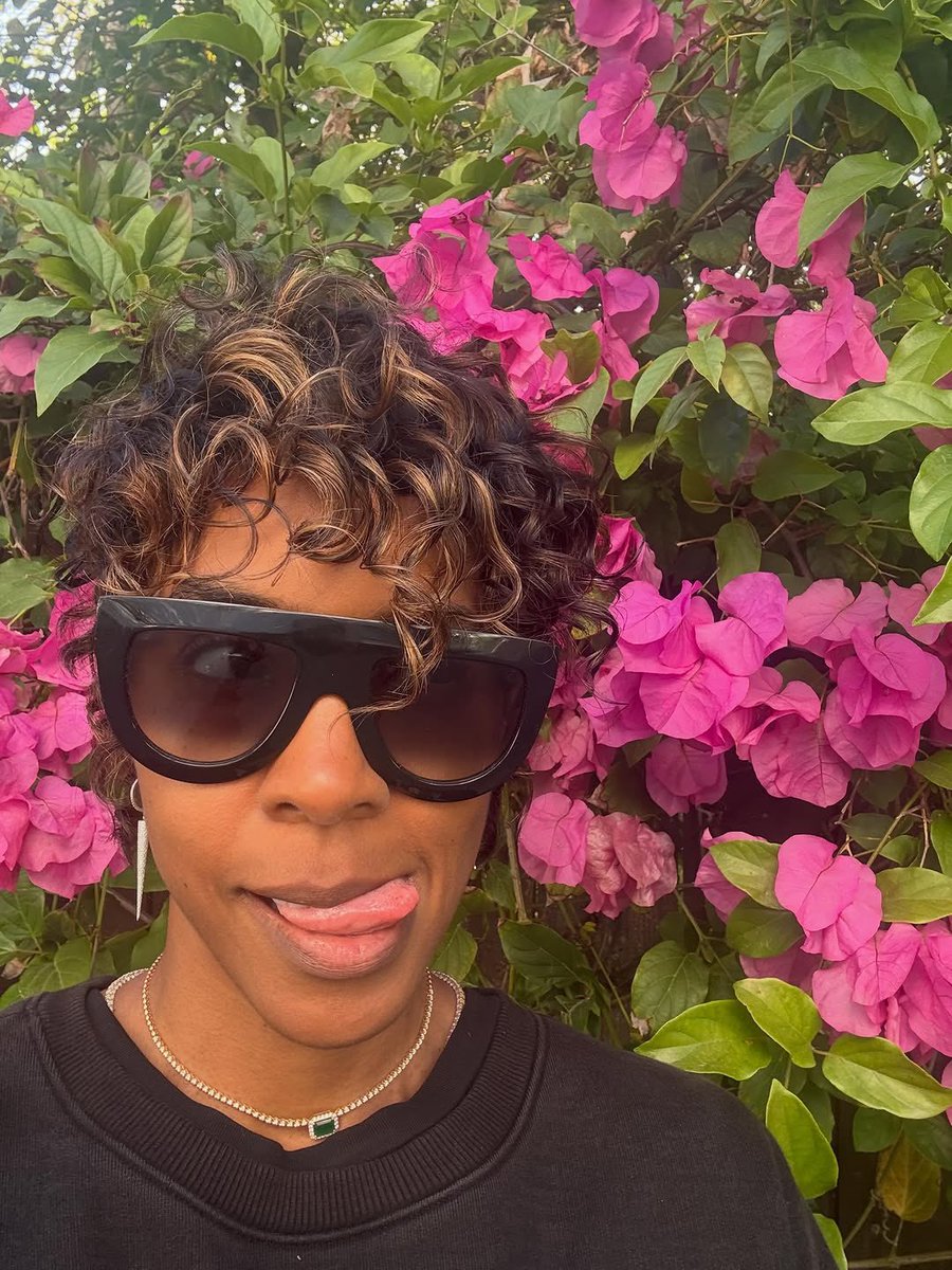 KELLYROWLAND's tweet photo. https://t.co/TnfvJGjjgE
