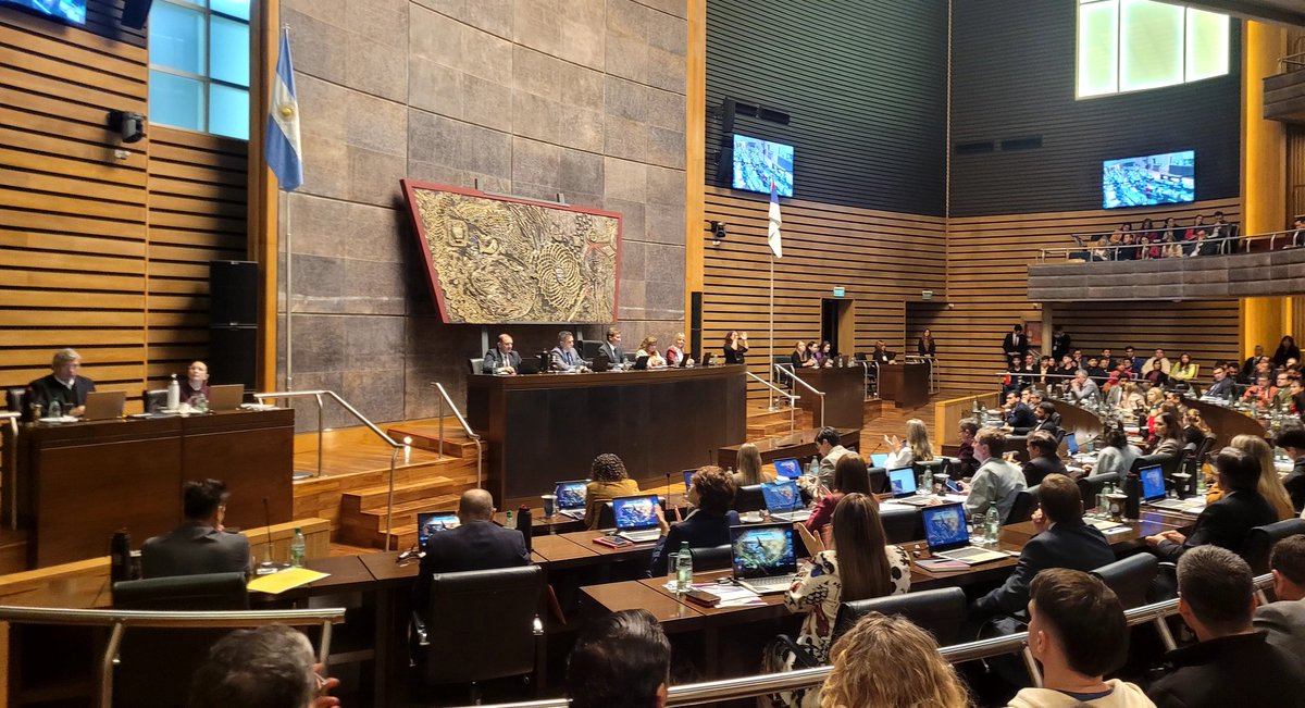 diputadosMis's tweet photo. II Sesión Ordinaria

Se aprobó la designación “Yolanda Ortiz” para el ecoducto de la ruta 101, en el corredor biológico de los parques provinciales Urugua-í y Guardaparque Horacio Foerster, en Comandante Andresito. La norma fue impulsada por el diputado Rolando Roa (MC) y otros. https://t.co/jyvtUilVA2