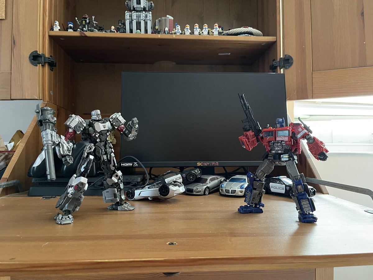 Soundwave does amateur photos tweet media