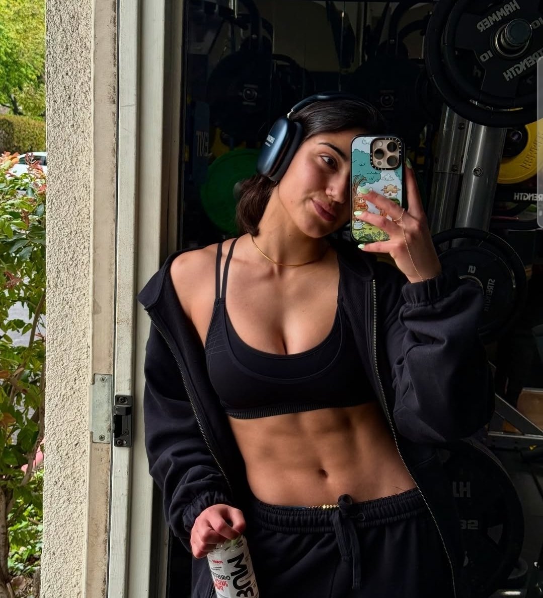 𝐀𝐮𝐫𝐨𝐫𝐞. 𝐚𝐤𝐚 𝐅𝐑𝐄𝐍𝐂𝐇 𝐆𝐎𝐃. 🇫🇷 tweet media