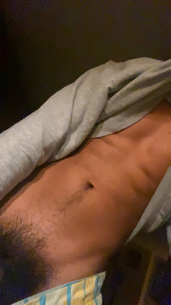 new_b0i's tweet photo. Quien quiere un big bush ? 😮‍💨 https://t.co/ewaf2yyNQr