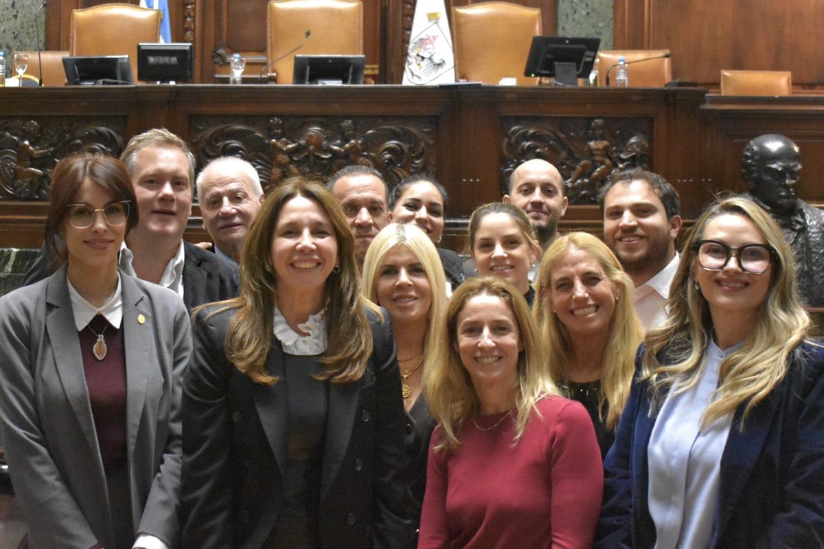 Lapatoneta tweet media
