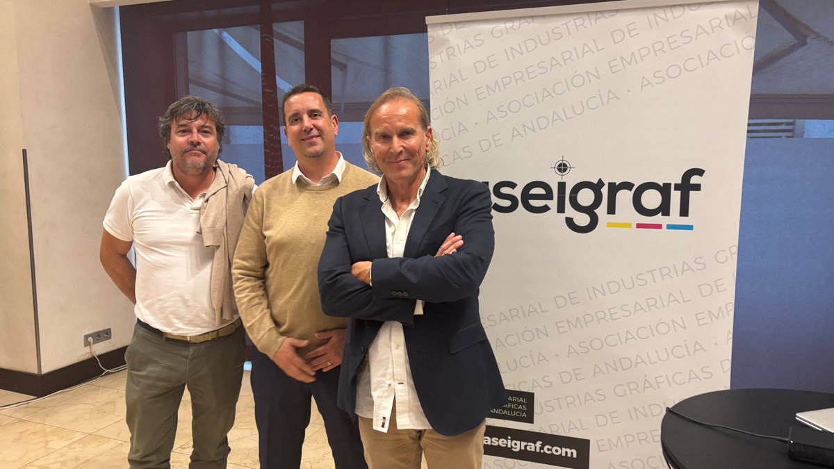 Coanda_kyo's tweet photo. Ayer asistimos al XVIII Encuentro de Asociados de @ASEIGRAF, un espacio para compartir ideas y seguir impulsando la industria gráfica andaluza 🤝

Este año, además, nos acompañó Jesús García Pérez, de @KYOCERA_DS_ES.

#ASEIGRAF #IndustriaGrafica #Sevilla #COANDA #KYOCERA https://t.co/5mTeS8HtHX