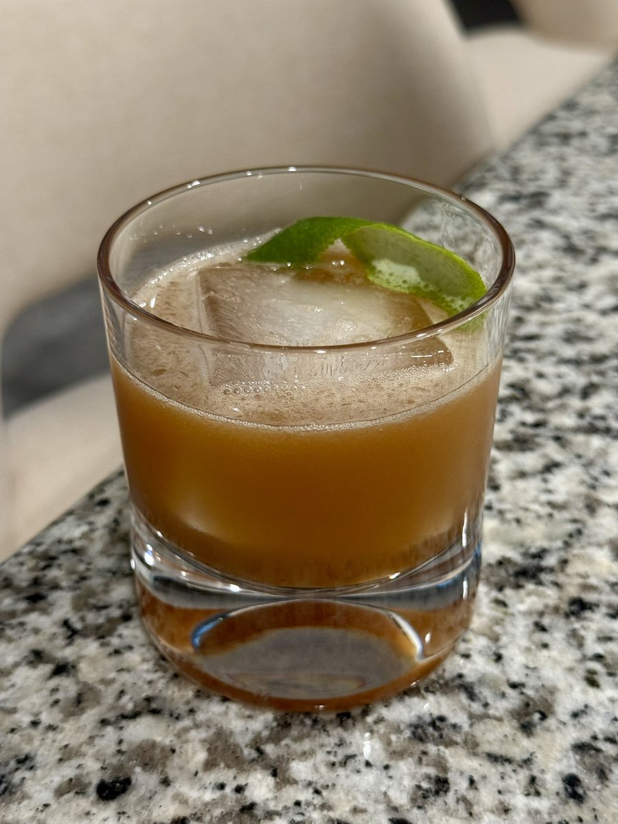 CoreyWDW's tweet photo. Made the Nomad Lounge Tempting Tigress at home tonight for the first time and it’s delicious. https://t.co/3XJQgDFfnB