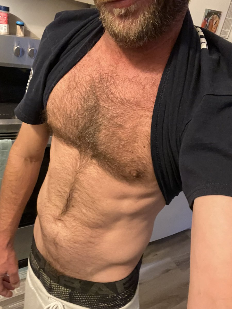 blueyedotter1's tweet photo. It thirsty Thursday  😏!  Almost 43 and still doing my thing! Let’s see those sexy pics fellas https://t.co/eGsNQJQpLv