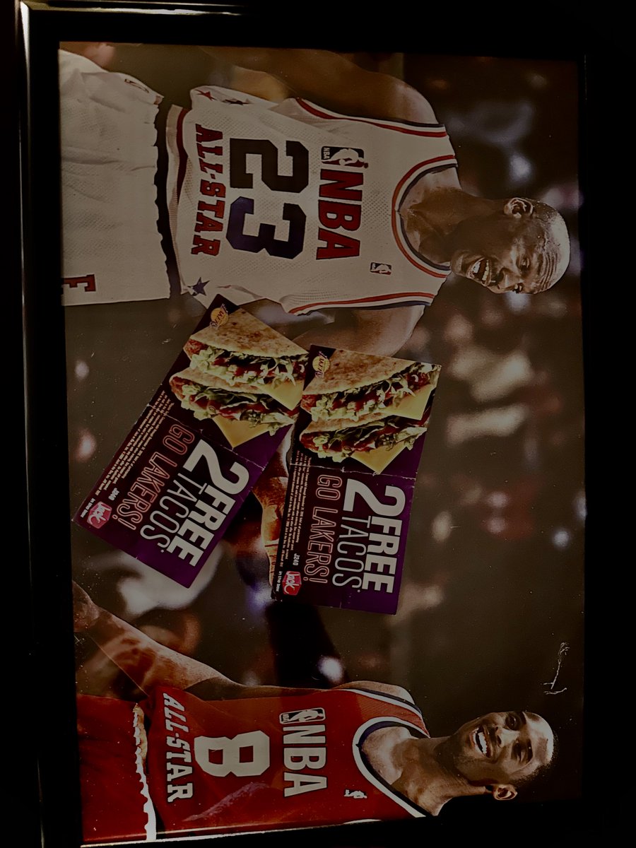 _OBEEE_'s tweet photo. What happened to my nba ?
@Lakers @Jumpman23 @JackBox @kobebryant @NBA #lakeshow https://t.co/0u5xUBb2Ub
