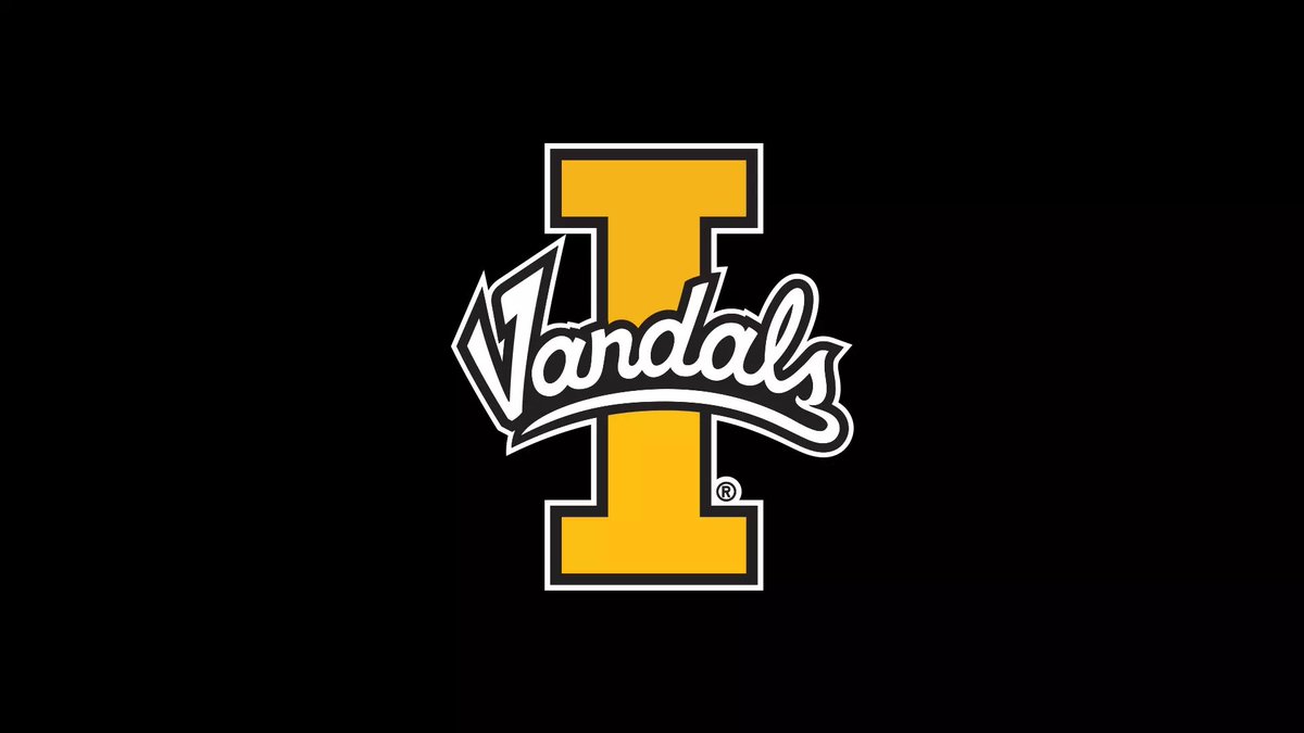 lanis_wrld's tweet photo. After a great conversation with @COACHMALO_ and @CoachStalker I am thankful to receive a offer to Idaho!! @FBWarriorsECC #AGTG https://t.co/bRGdNeLpKb