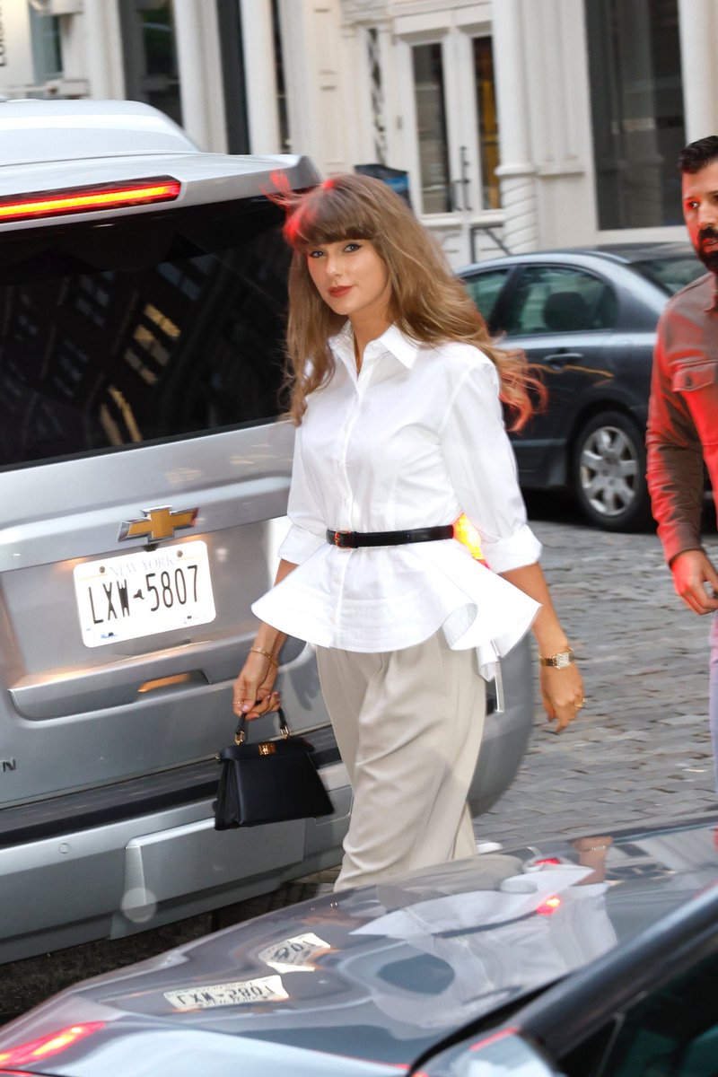 Taylor Swift News tweet media