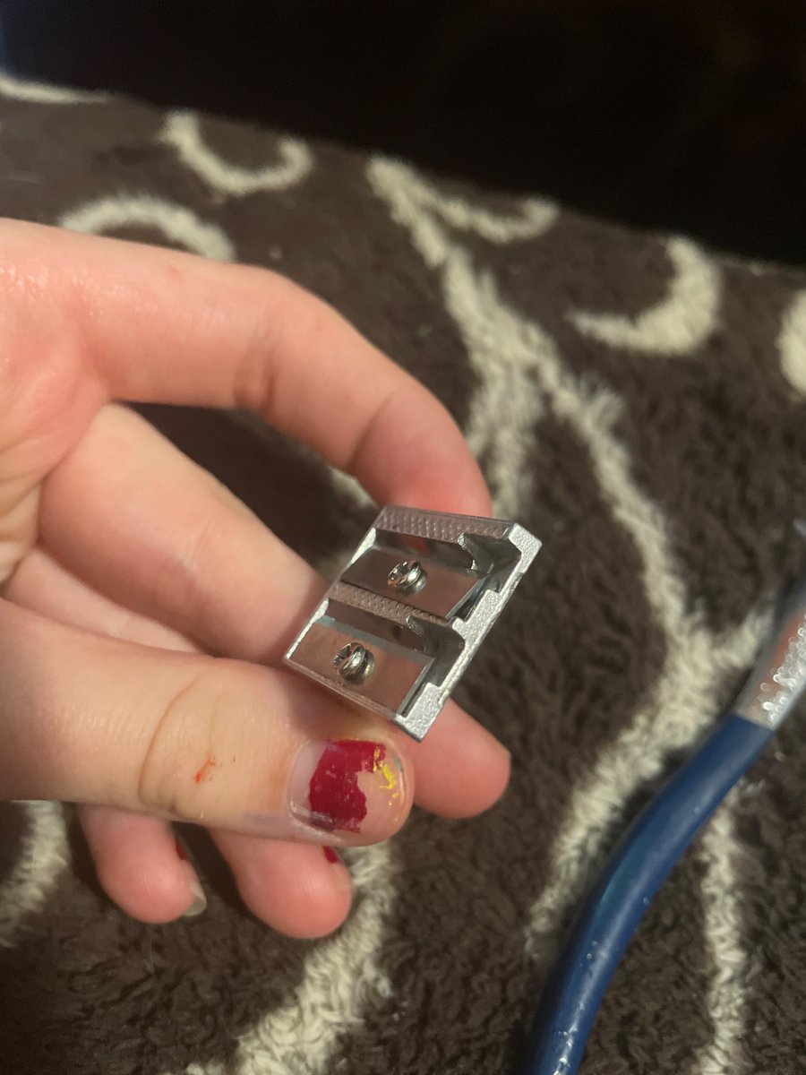RatsYarnaby's tweet photo. My poor, innocent brother say me trying to “fix” this broken pencil sharpener, I almost feel bad for what I’m about to do https://t.co/SJNeuCX8Bi