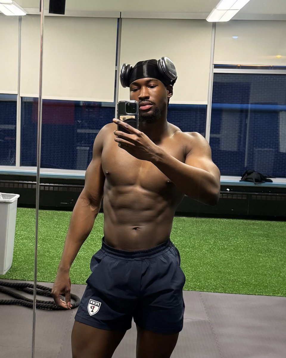 Kel 🧜🏿‍♂️ tweet media