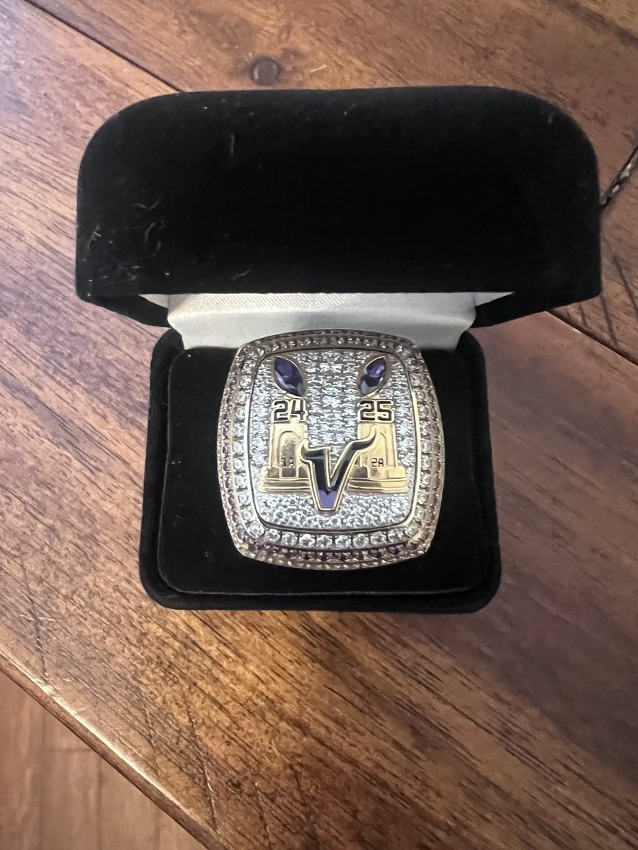 CoachHarding73's tweet photo. Number 9!!!!  @tarborofootball  has been a blessing to me.  Now time to earn #10 on the Northside!! @BHSNFootball https://t.co/nYuxKsBl6p