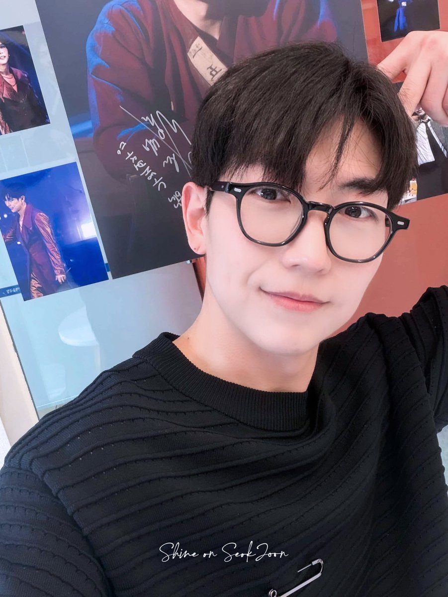 까치 tweet media