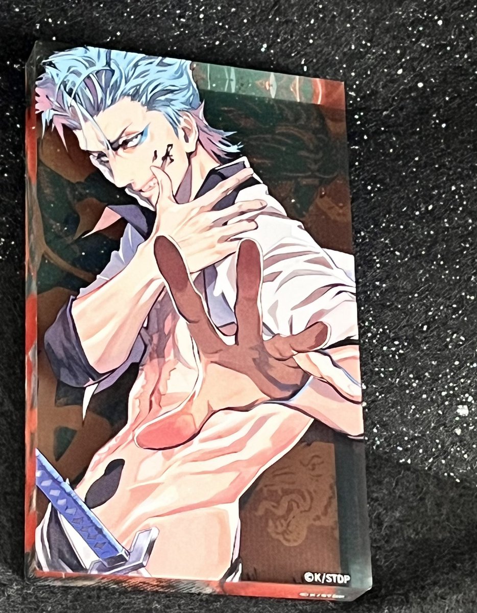 グリムジョーーーッ(」˃̶͈̀ ﾛ ˂̶͈́)」 買って良かった…めっちゃイイ、、、