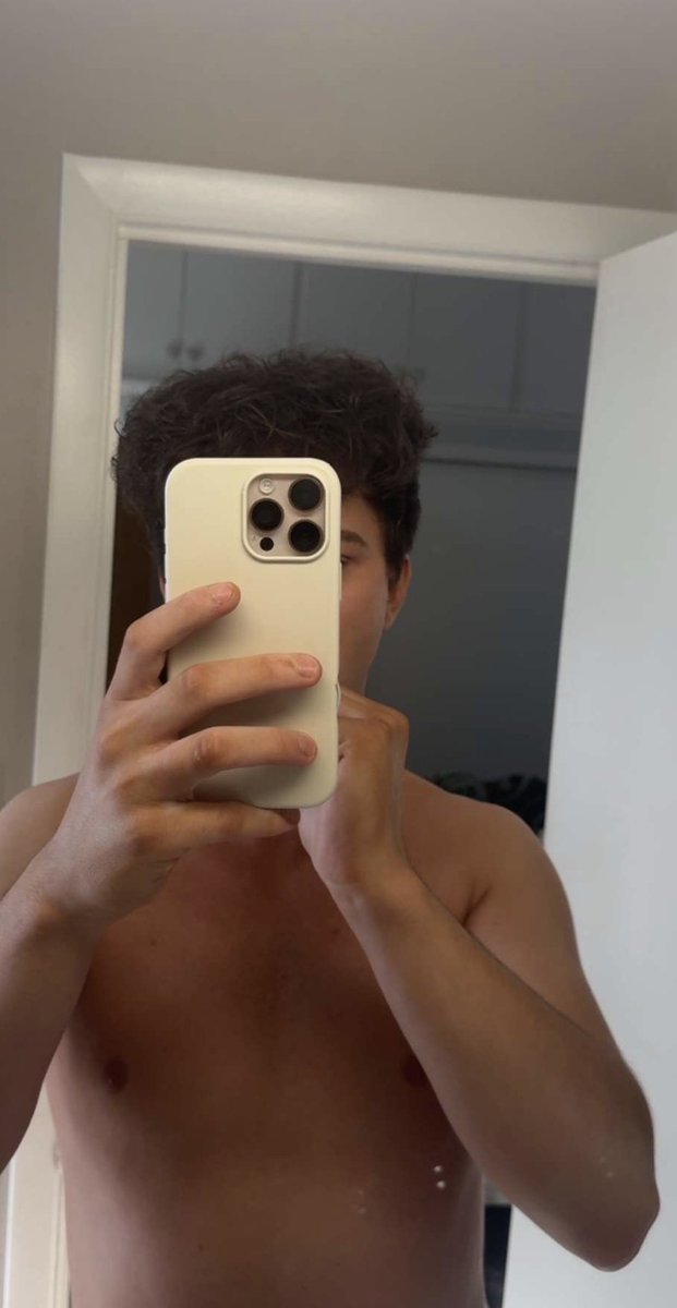 jakex13x's tweet photo. I’m active 👀➡️ https://t.co/WJ98fbXBBD 

#gay #gaycommunity #gaypenpal #onlyfans #gayonlyfans https://t.co/3qpkVGbmyV