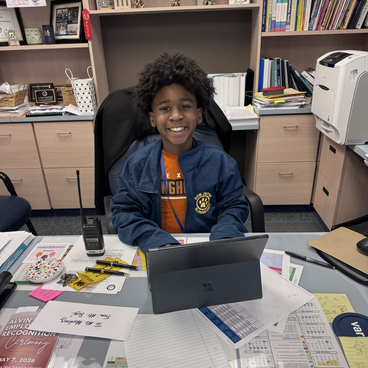 JeterElem's tweet photo. We had a “Principal for the Day” and a “PE Coach for the Day”! Our students are loving the opportunity to redeem their Jag Swag for these fun and memorable experiences. 🐆💛 https://t.co/i6aikpNCIj