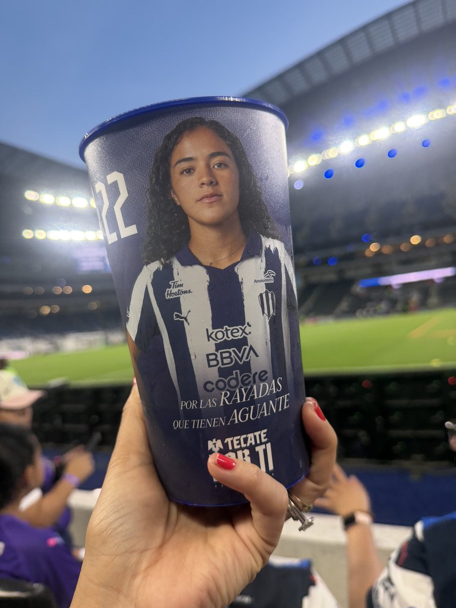 La TIA Ⓜ️ELY Rayada 🇫🇮7️⃣ tweet media