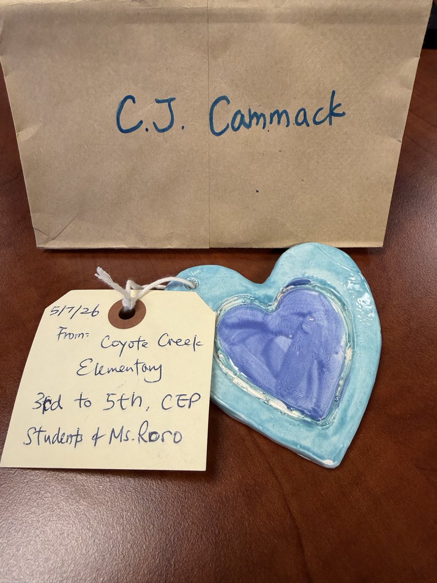 CJCammack's tweet photo. 35/35 schools officially visited!Love like hearing directly from students &amp; staff at every school in SRVUSD  to learn what’s working &amp; how we can grow. This handmade heart is my favorite gift of the journey. Thx to Ms. Roro &amp; the 3rd-5th Gr. students for making my visit special! https://t.co/EURrae2ekf