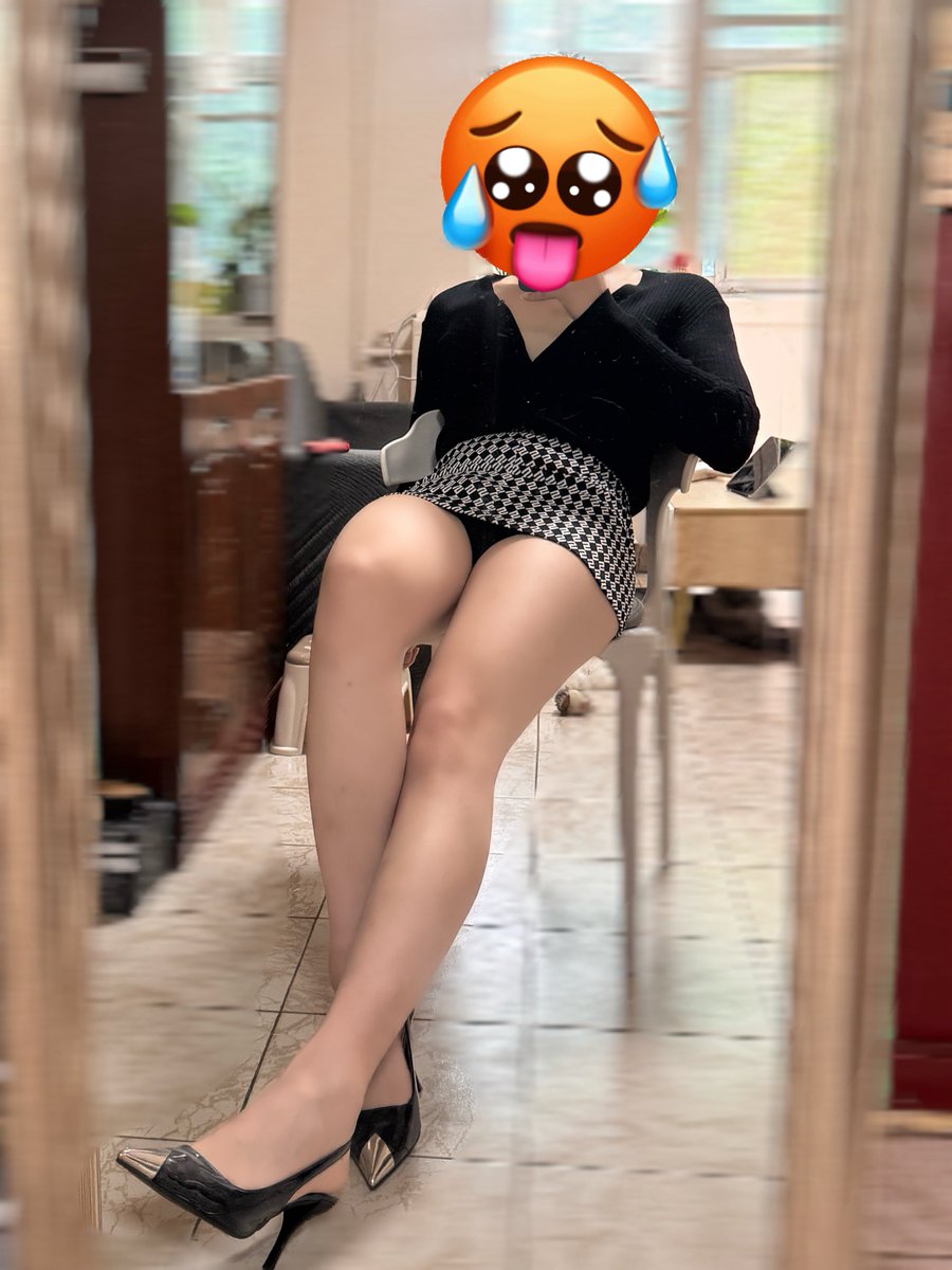 shawtyff_'s tweet photo. 喜欢妈妈的肉腿嘛 说话！
#北京 #伪娘 #CD #反差 https://t.co/fEsj5aJkgP