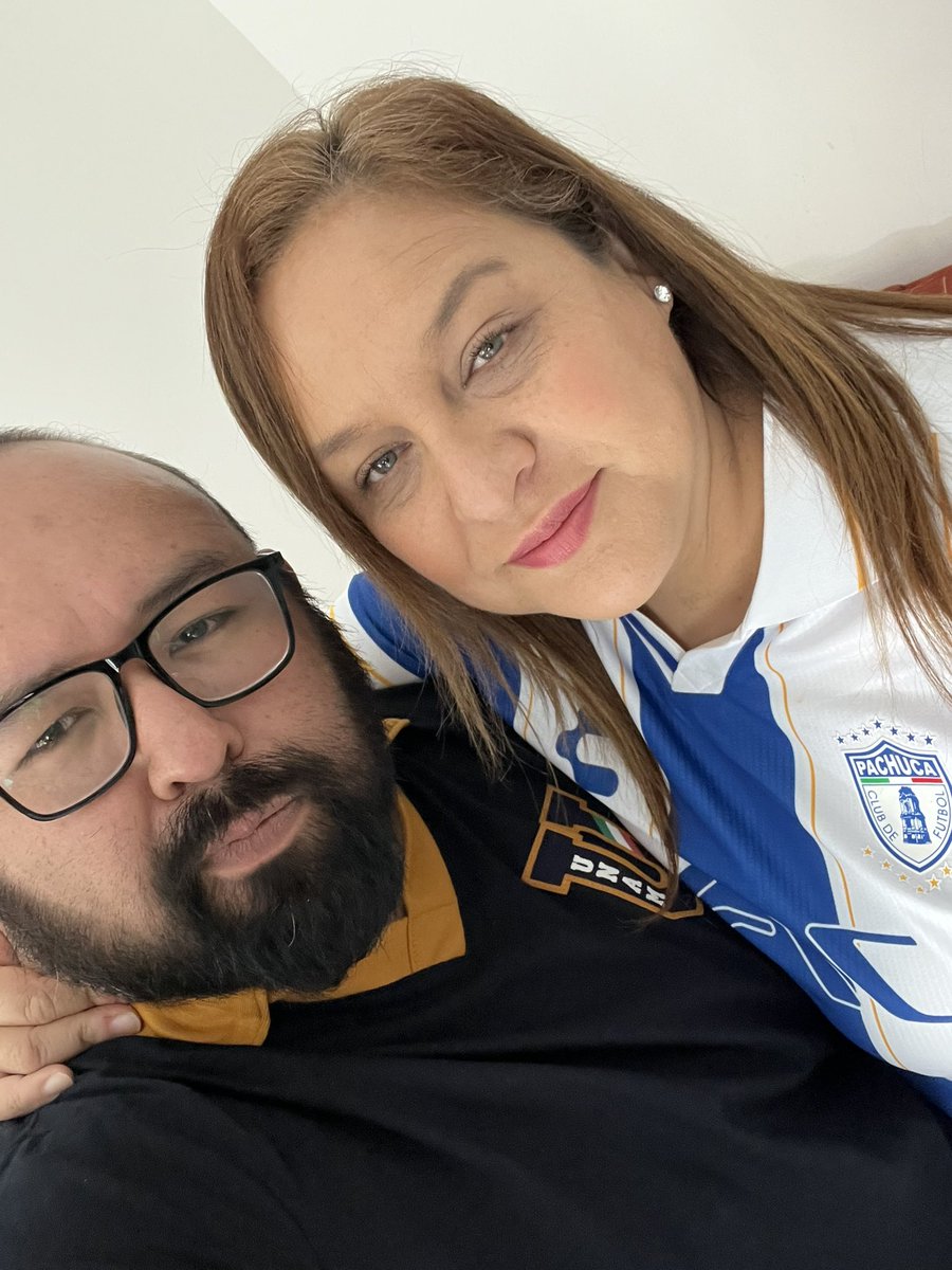 ozzydeth's tweet photo. Papuchos y rivales!!!! 

@pumasmx  @tuzosoficial
 #VencerOMorir https://t.co/G2L6zE3TG1