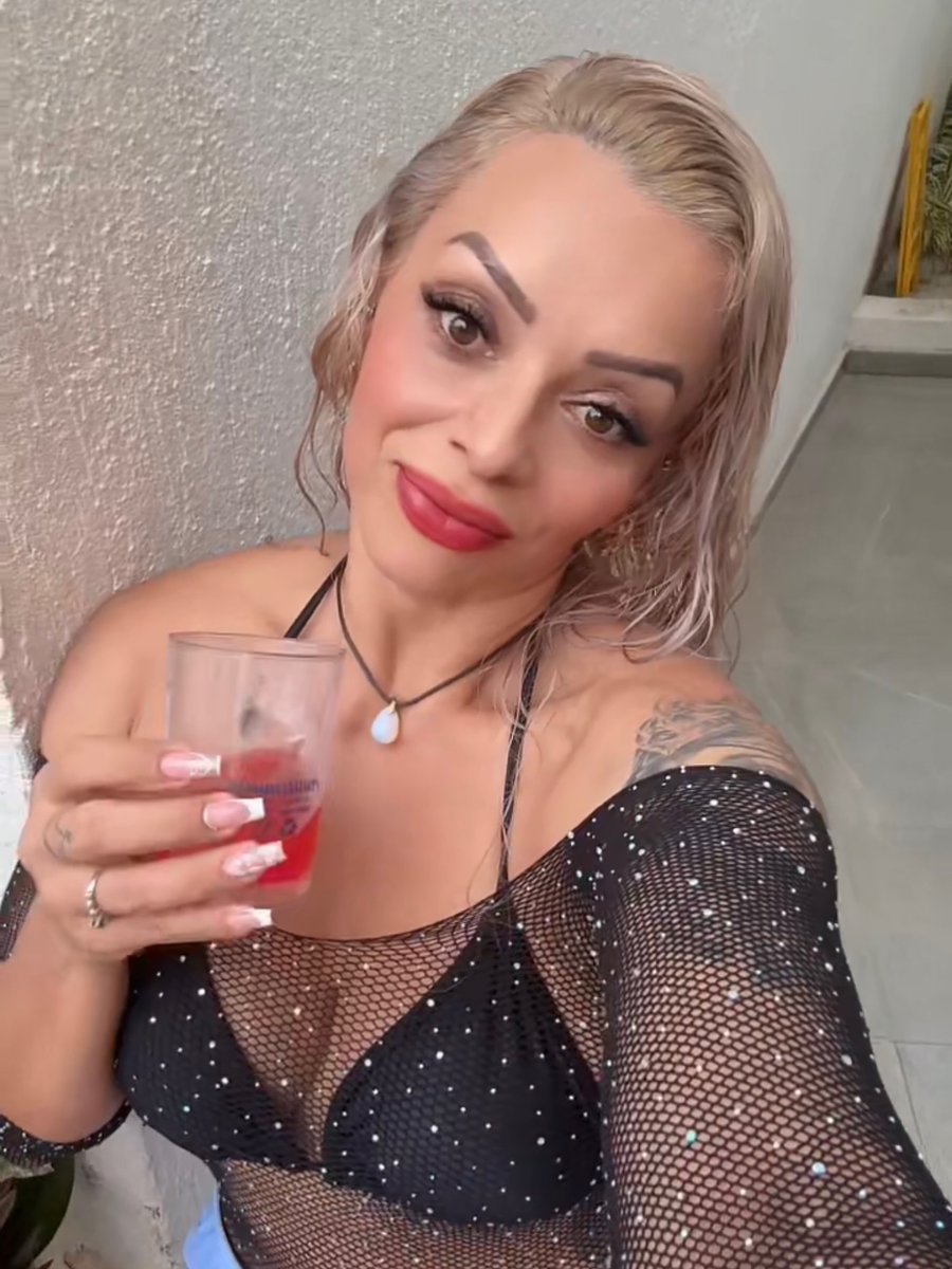 Latina MILF Juana tweet media