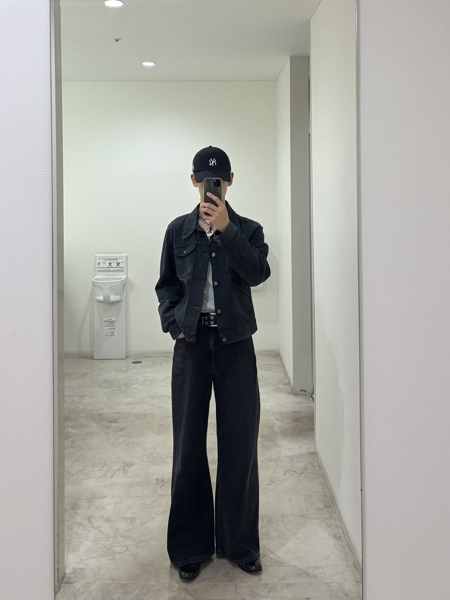 asahillyoll's tweet photo. 今日の服 https://t.co/oDotZxFExU