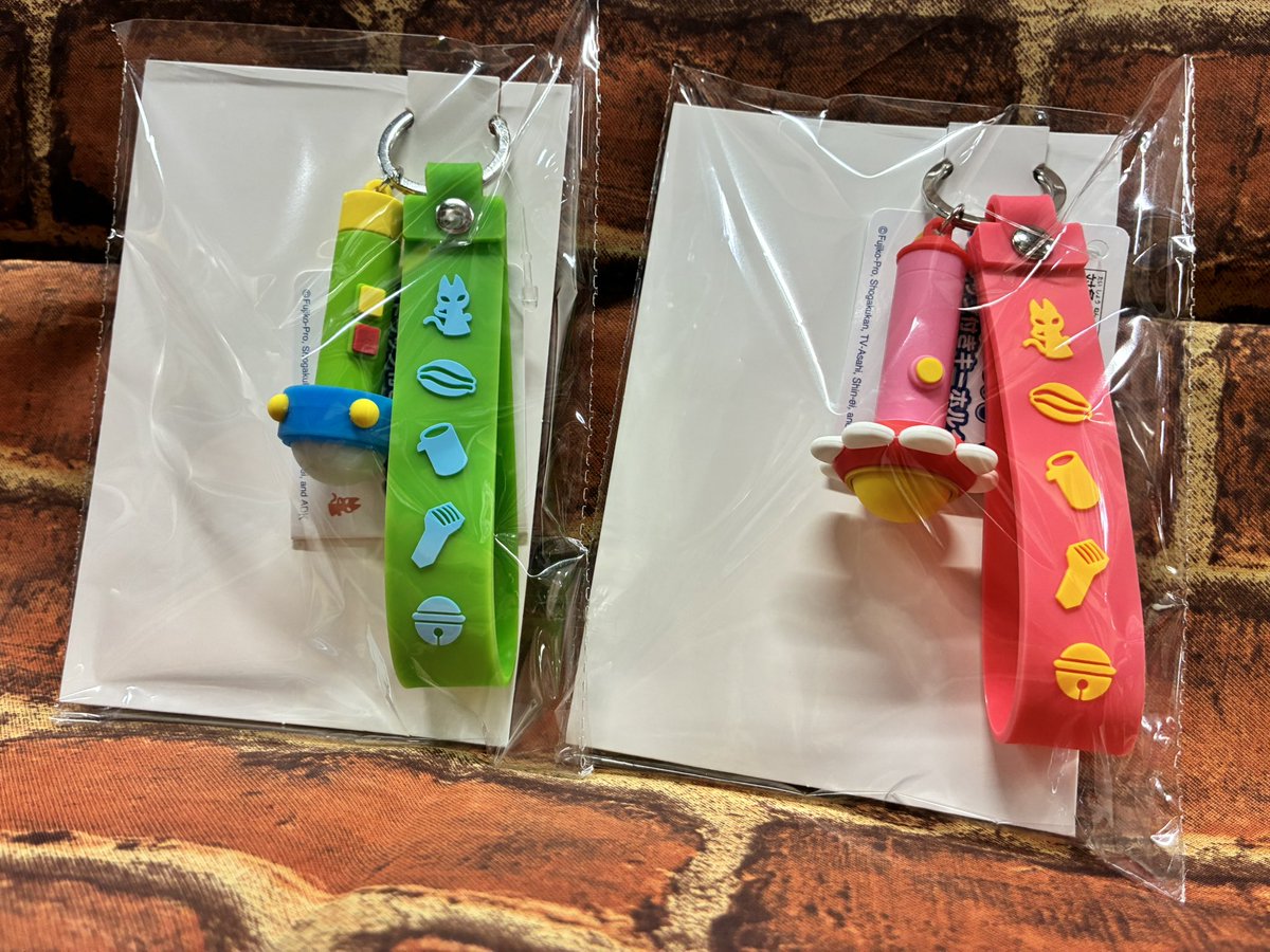 プライズ】新景品🌟 ドラえもん ストラップ付きキーホルダーが登場致し