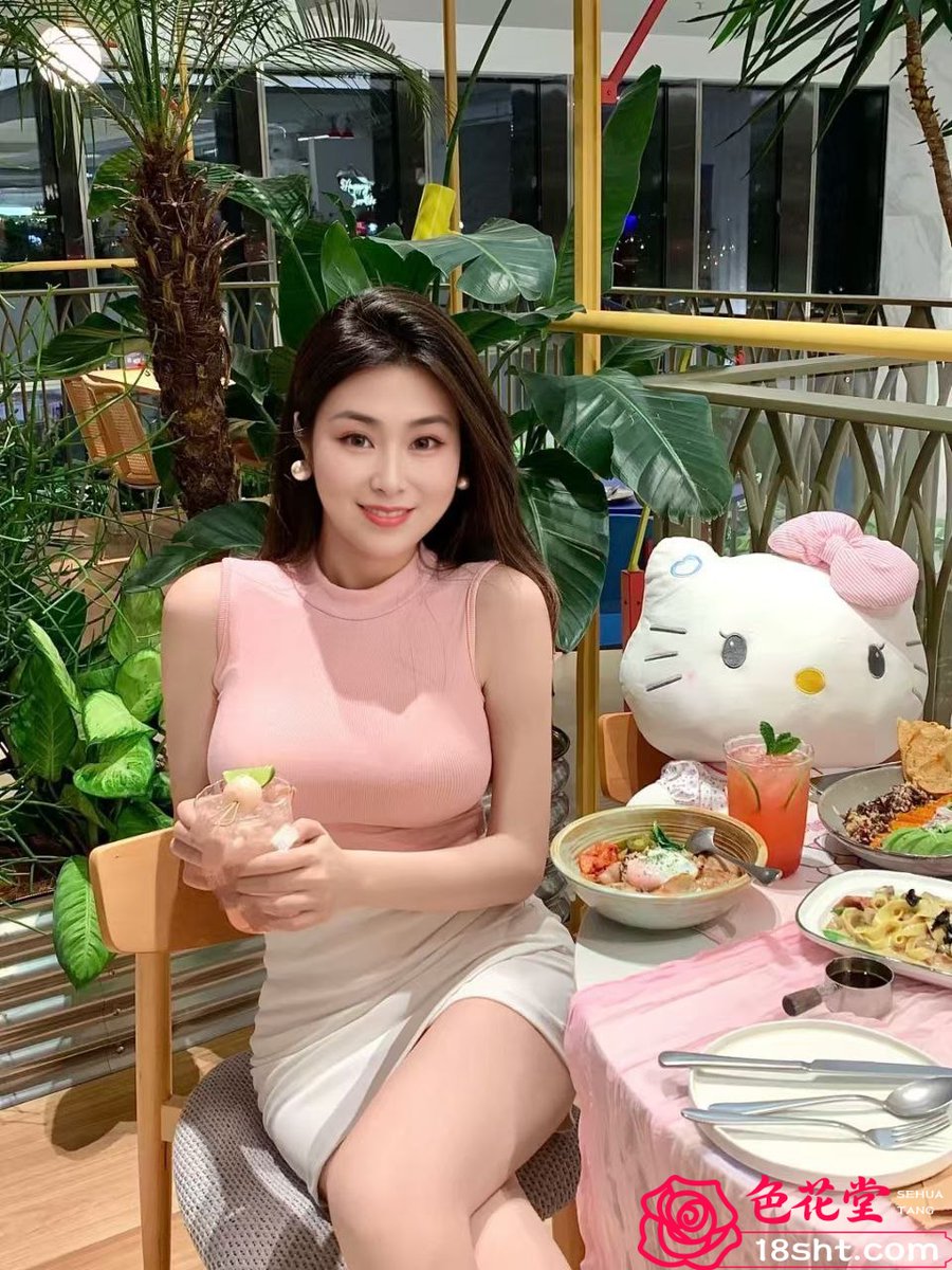 18shtcom's tweet photo. 快手 听话的甜甜 御姐假屌猛插骚穴浪叫极致诱惑视频！主页自取。#快手听话的甜甜 #诱惑视频 #色花堂 https://t.co/rLft2mqrtp