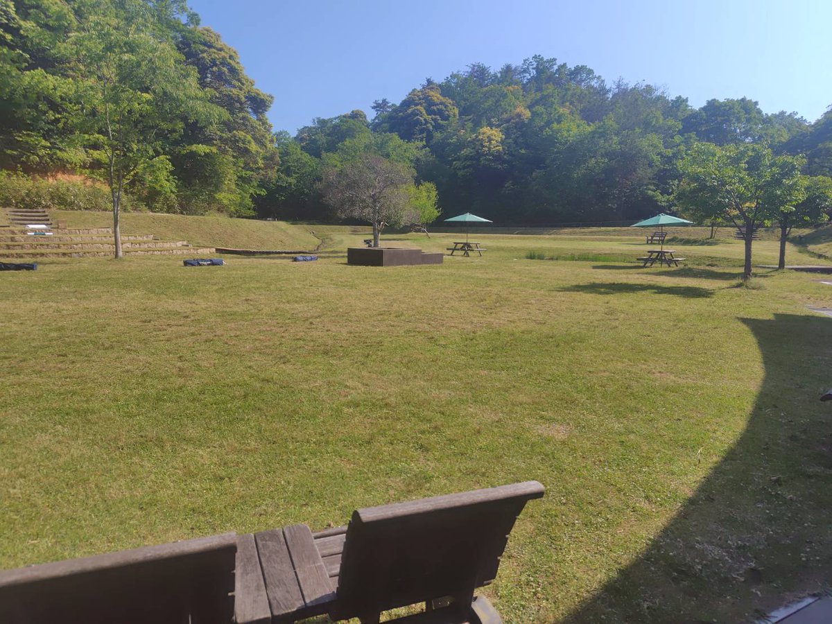 KYOTObiodiverse's tweet photo. 【いよいよ明日開催！】
＊きょうと☆いきものフェス！IN うみほし＊
現在会場準備が進んでいます！ハッチョウトンボも飛んでいますよ～♪明日はうみほし公園にぜひお越しください！
#きょうといきものフェス #うみほし #ワークショップ #観察会 https://t.co/FtSzdRWFUd