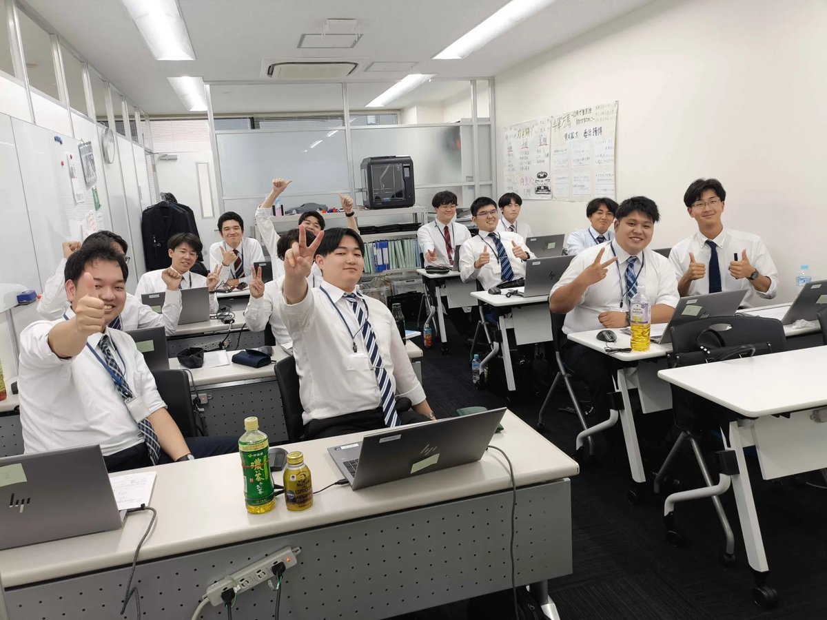 TTS20120301's tweet photo. 【合格おめでとう！！🥳】
14期、新人研修の一環として挑戦していた
MOS（Microsoft Office Specialist）試験に…
＼ 全員合格！！🎉 ／

資料作成や業務効率化など、
エンジニアにも欠かせないPCスキルです。

TTSでは、配属前に“社会人としての土台”から設計技術まで、しっかり身につけていきます💪 https://t.co/XtO8PRZIu9