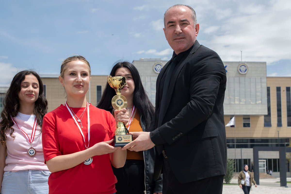 Erzincan Binali Yıldırım Üniversitesi tweet media