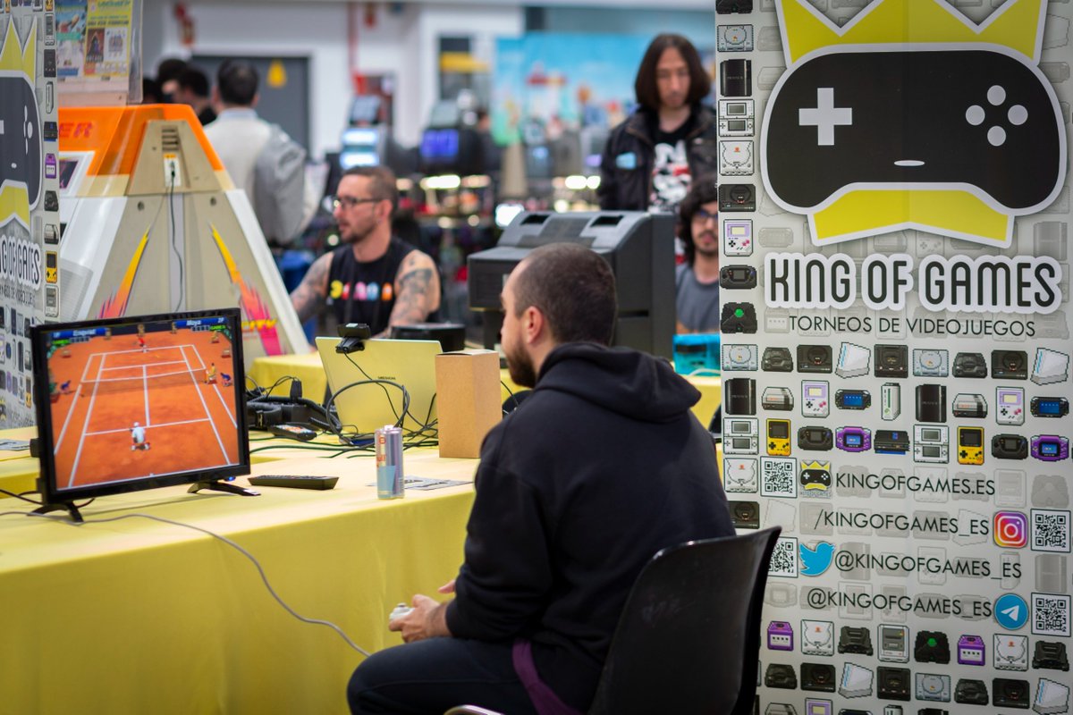 RetroBarcelona tweet media