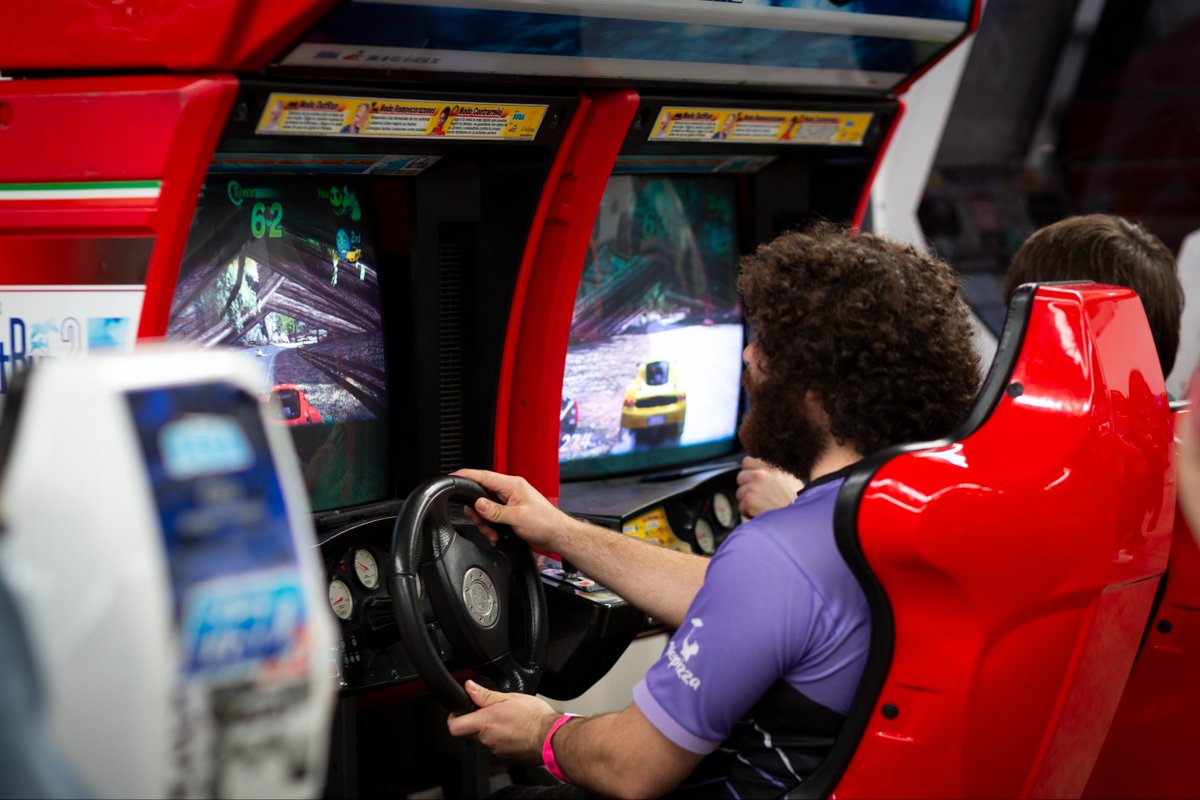 RetroBarcelona tweet media